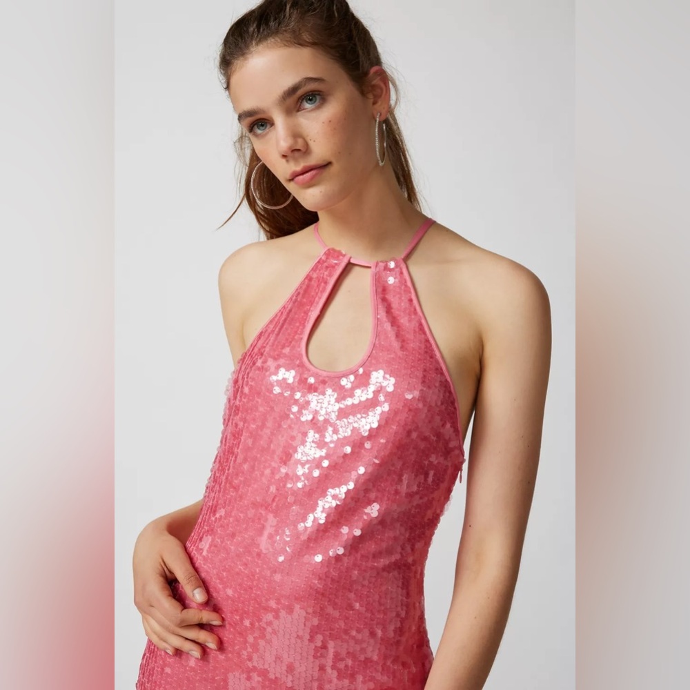 Urban Outfitters Pink Sequin Backless Dress Sz M 130$ NWOT
